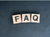 Würfel formen das Wort FAQ