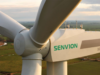 Ein Windkraftwerk von Senvion steht auf einem Feld